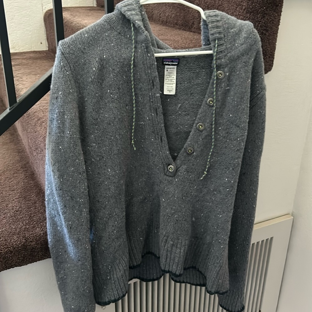 Patagonia sweater, grey XL
